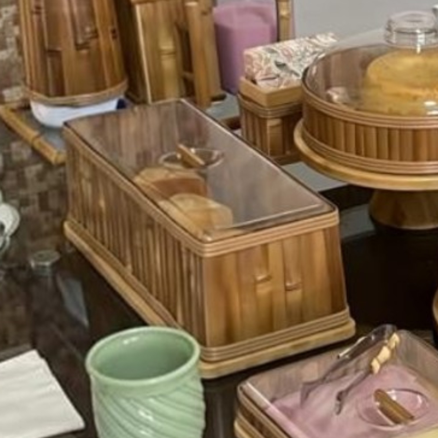 PORTA PÃO/TORTA DE BAMBU COM ACRÍLICO - COLEÇÃO RAÍZES - Imagem 4